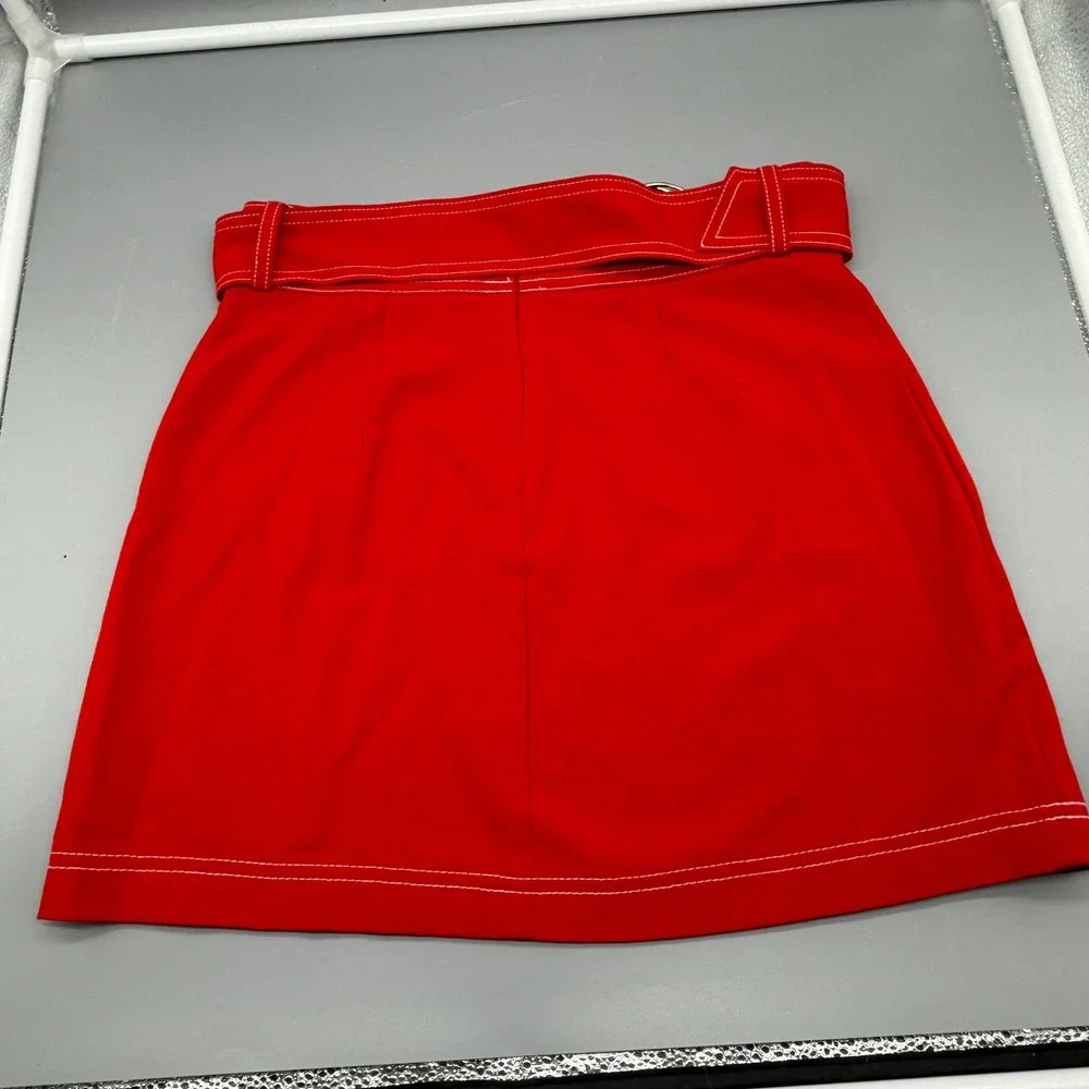 Forever 21 Womens Red Contrast Stitch Belted Mini Skirt Size Small D-Ring Buckle - Picture 2 of 5
